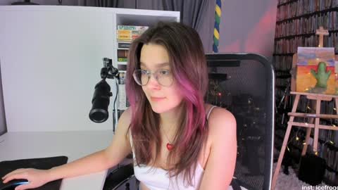 Julia online show from January 2025 09:59:01 PM