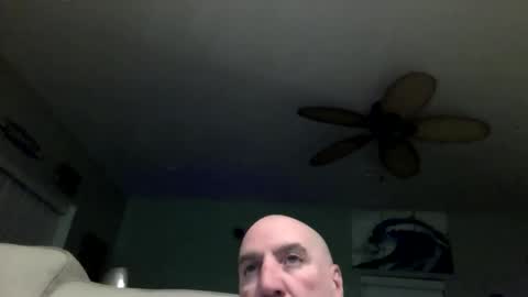 icumming online show from December 2025 01:24:02 AM