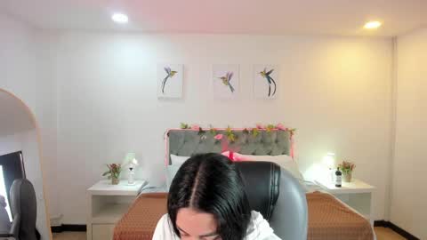 Icy online show from May 2026 11:52:02 AM
