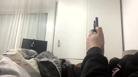 Snapshot of idkwhattowatch chatting on December 2024 01:21:02 PM idkwhattowatch online show from December 2024 01:21:02 PM