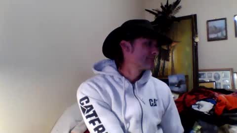 Snapshot of ifoundthegspot chatting on February 2025 08:35:01 AM Darthmark420 online show from February 2025 08:35:01 AM