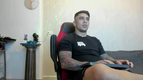 Snapshot of igor_scott chatting on January 2025 02:39:02 AM Igor scott online show from January 2025 02:39:02 AM