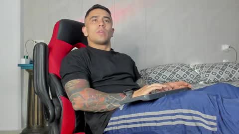 Snapshot of igor_scott chatting on February 2025 03:45:01 AM Igor scott online show from February 2025 03:45:01 AM