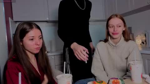 Julia and Mira online show from December 2025 07:37:01 AM