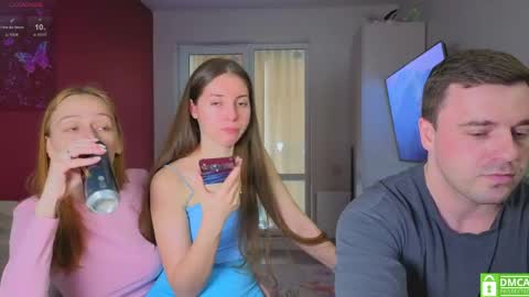 Julia and Mira online show from May 2026 10:47:01 AM