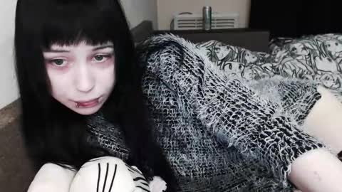 iiiiiiis online show from December 2025 12:29:01 AM