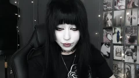 iiiiiiis online show from May 2026 10:04:02 PM