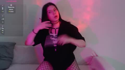 Vella online show from October 2025 10:05:02 AM