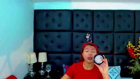 iisalombardi online show from May 2026 02:51:02 AM
