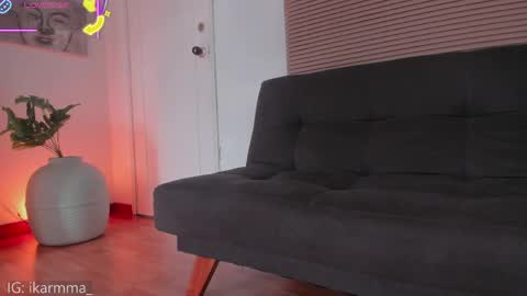 Lua     online show from May 2026 09:02:02 PM