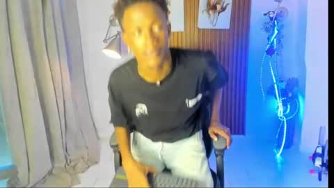 ikaro_blue online show from July 2026 12:02:02 AM