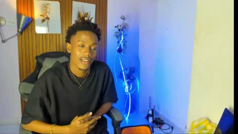 ikaro_blue online show from July 2026 11:40:01 PM
