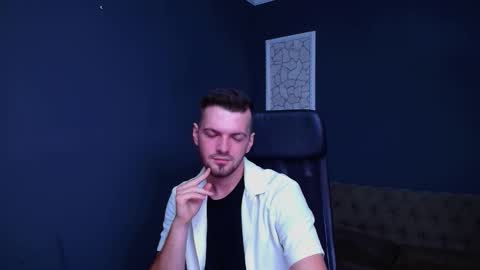 IkerGale online show from October 2025 10:23:02 AM