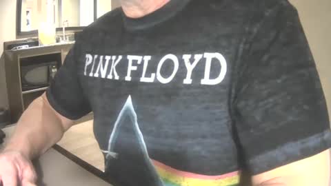 Snapshot of il_undercover chatting on February 2025 05:37:01 AM il_undercover online show from February 2025 05:37:01 AM