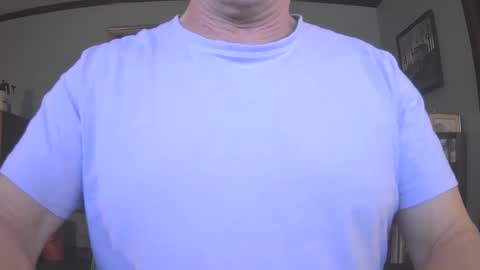 Snapshot of il_undercover chatting on February 2025 11:16:02 AM il_undercover online show from February 2025 11:16:02 AM