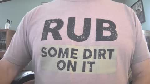 Snapshot of il_undercover chatting on February 2025 02:37:02 PM il_undercover online show from February 2025 02:37:02 PM