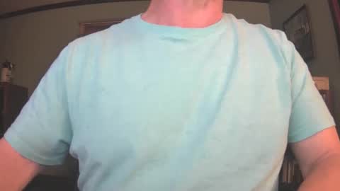 Snapshot of il_undercover chatting on March 2025 11:14:02 AM il_undercover online show from March 2025 11:14:02 AM