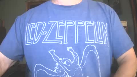 Snapshot of il_undercover chatting on September 2025 10:27:01 AM il_undercover online show from September 2025 10:27:01 AM