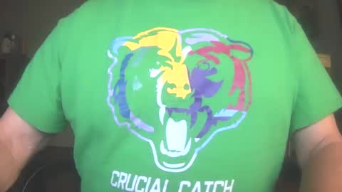 Snapshot of il_undercover chatting on October 2025 11:40:01 AM il_undercover online show from October 2025 11:40:01 AM