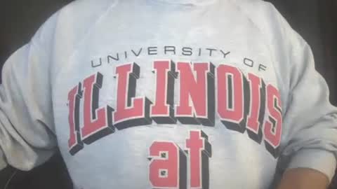 Snapshot of il_undercover chatting on October 2025 10:38:01 AM il_undercover online show from October 2025 10:38:01 AM