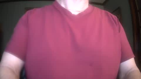 Snapshot of il_undercover chatting on December 2025 11:41:02 AM il_undercover online show from December 2025 11:41:02 AM