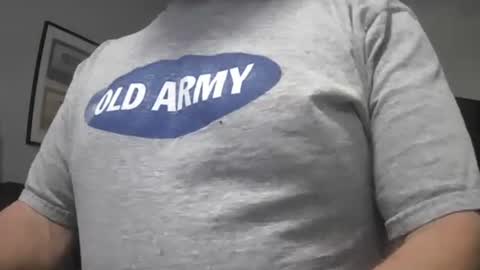 Snapshot of il_undercover chatting on December 2025 12:12:01 PM il_undercover online show from December 2025 12:12:01 PM