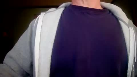 Snapshot of il_undercover chatting on January 2026 12:21:02 PM il_undercover online show from January 2026 12:21:02 PM