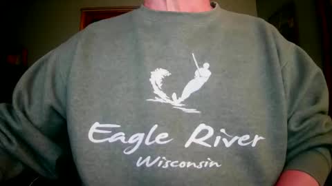 Snapshot of il_undercover chatting on February 2026 11:18:01 AM il_undercover online show from February 2026 11:18:01 AM