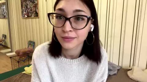 Asya online show from November 2025 09:10:01 AM