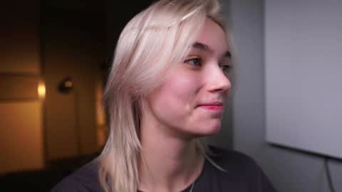 ileanacampbel online show from December 2024 02:13:02 PM