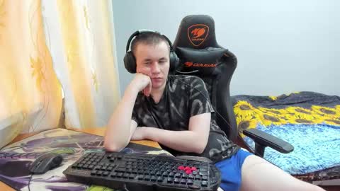 iliaskris online show from October 2025 05:52:01 AM