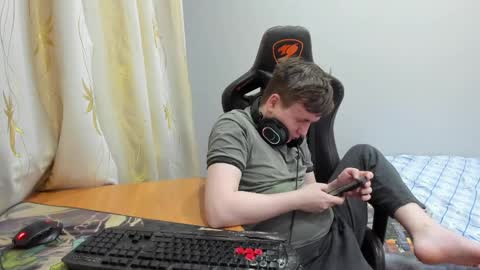 iliaskris online show from May 2026 09:11:02 PM