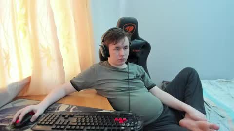 iliaskris online show from June 2026 12:32:01 PM