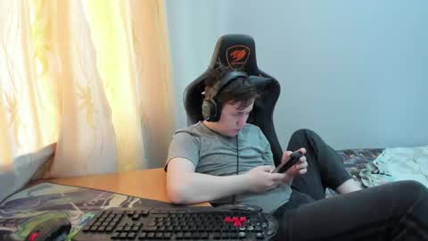 iliaskris online show from June 2026 12:42:02 PM