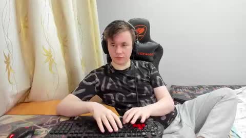 iliaskris online show from June 2026 07:02:02 PM
