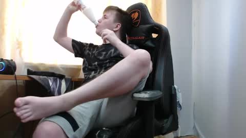 Snapshot of iliaskrisloveee chatting on May 2026 06:44:02 AM lord online show from May 2026 06:44:02 AM