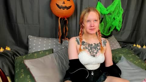 Annie online show from October 2025 03:09:01 AM