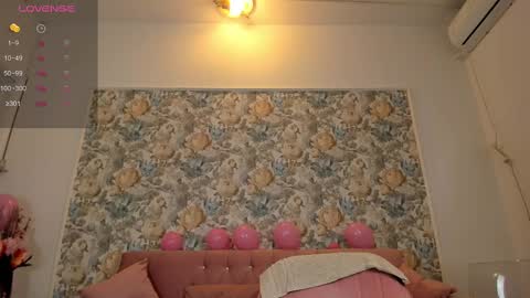 Snapshot of illegal_lorry chatting on March 2025 05:12:01 AM illegal_lorry online show from March 2025 05:12:01 AM