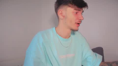 Snapshot of illusions888 chatting on November 2025 09:28:02 AM D-Illusion online show from November 2025 09:28:02 AM