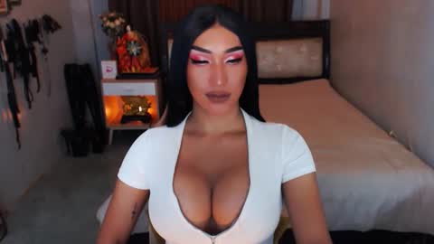 Snapshot of illustriousstar27 chatting on November 2025 05:40:02 AM madison online show from November 2025 05:40:02 AM