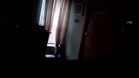 Snapshot of iloomin8 chatting on January 2025 12:58:01 PM Iloomin8ion online show from January 2025 12:58:01 PM