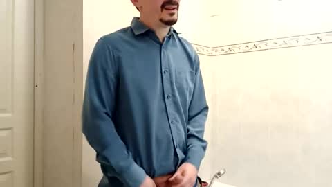 ilovecuteguy79 online show from March 2026 06:38:02 AM