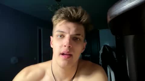 ilyahrr online show from March 2026 08:23:02 PM