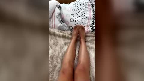 Snapshot of ilylola chatting on July 2026 09:00:01 AM Lola online show from July 2026 09:00:01 AM