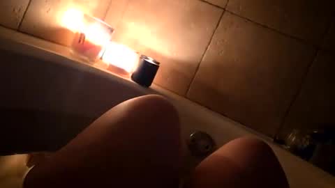 IM4KOUCR4ZY online show from April 2026 02:20:01 AM