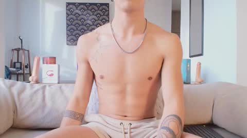 Snapshot of im__thomas chatting on September 2025 11:45:02 AM IM THOMAS online show from September 2025 11:45:02 AM