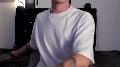 Snapshot of im__thomas chatting on September 2025 05:00:02 AM IM THOMAS online show from September 2025 05:00:02 AM