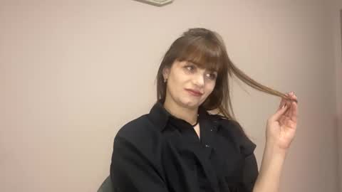 Snapshot of im_alisa_ chatting on October 2025 09:57:02 AM Alisa online show from October 2025 09:57:02 AM