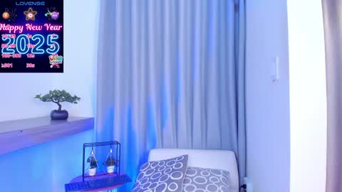  LUCY online show from January 2025 03:15:01 PM