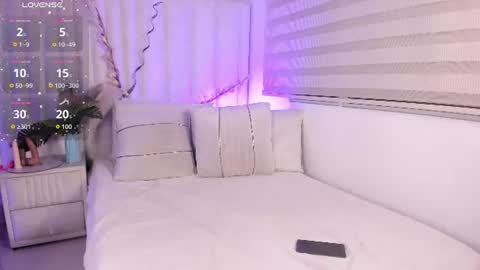 im_ariana_ online show from July 2026 08:11:01 PM